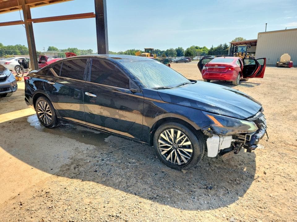 2025 NISSAN ALTIMA SV 4