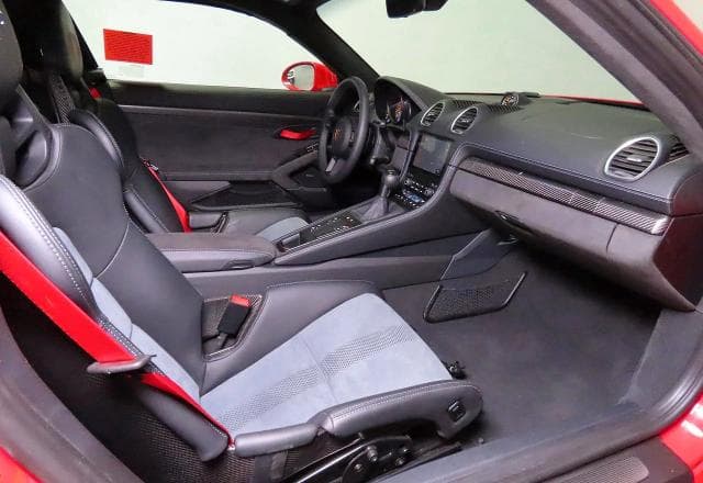 2025 PORSCHE CAYMAN GT4 RS 5