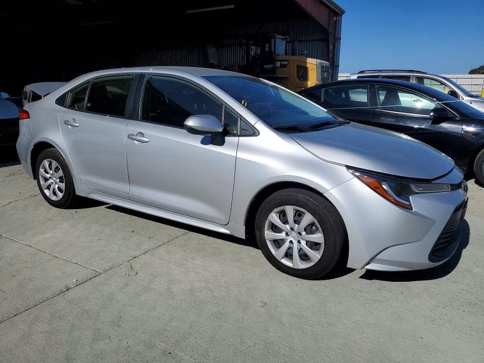 2024 TOYOTA COROLLA LE 4
