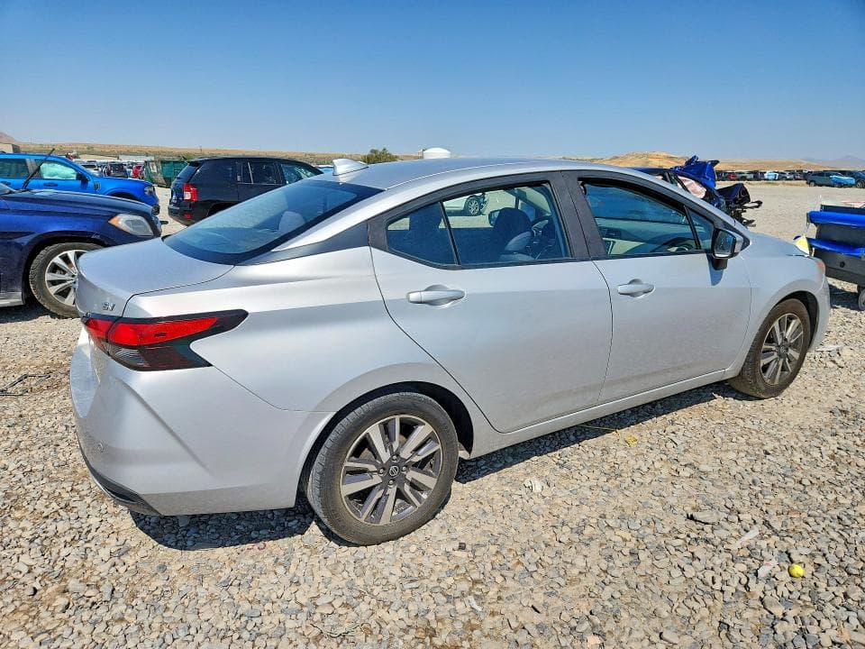 2020 NISSAN VERSA SV 3