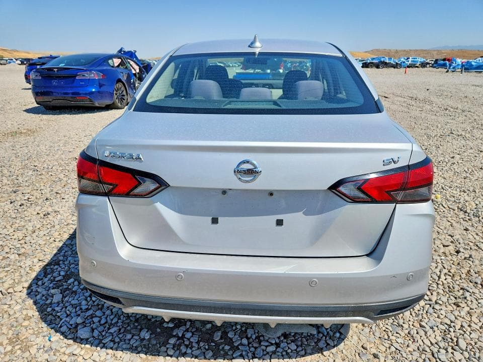 2020 NISSAN VERSA SV 6