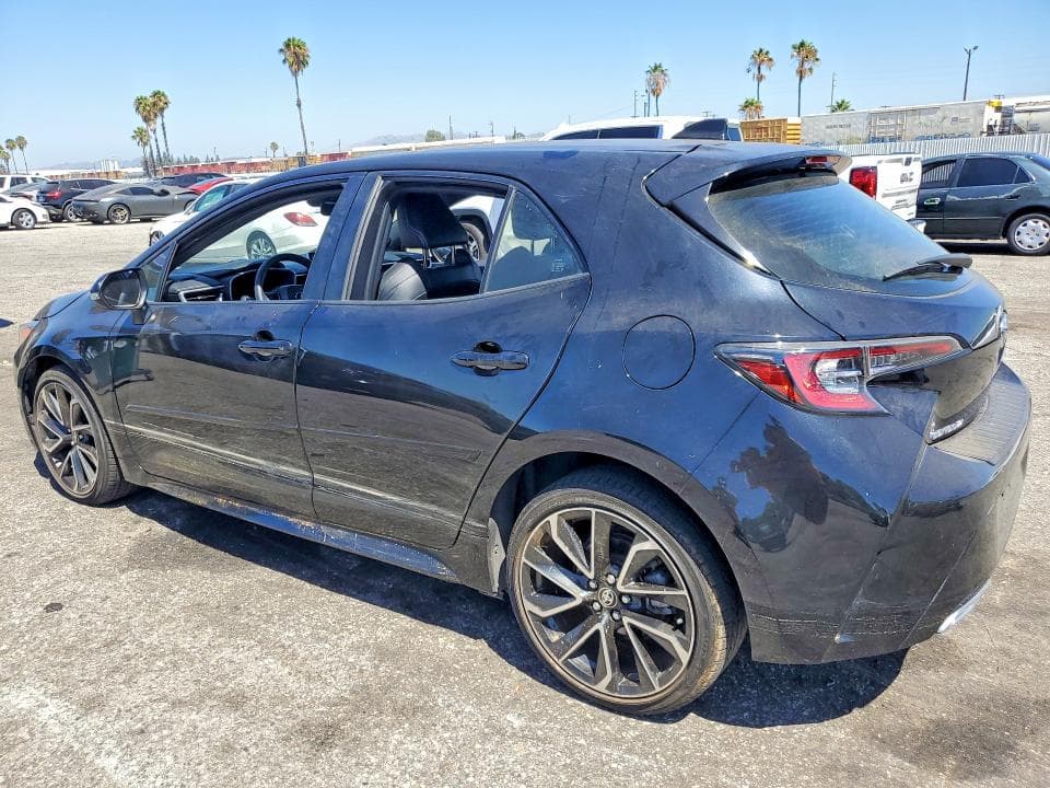 2020 TOYOTA COROLLA XSE 2
