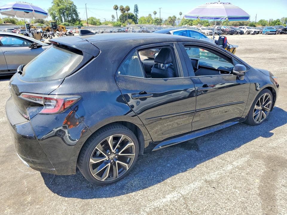 2020 TOYOTA COROLLA XSE 3