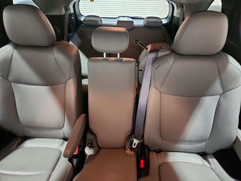 2025 TOYOTA SIENNA XLE 8-PASSENGER 10