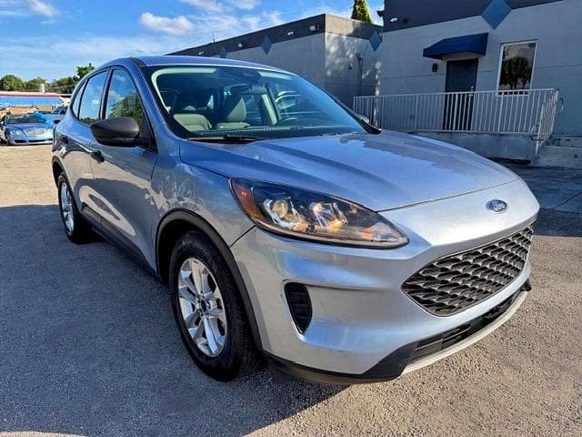 2022 FORD ESCAPE S 4