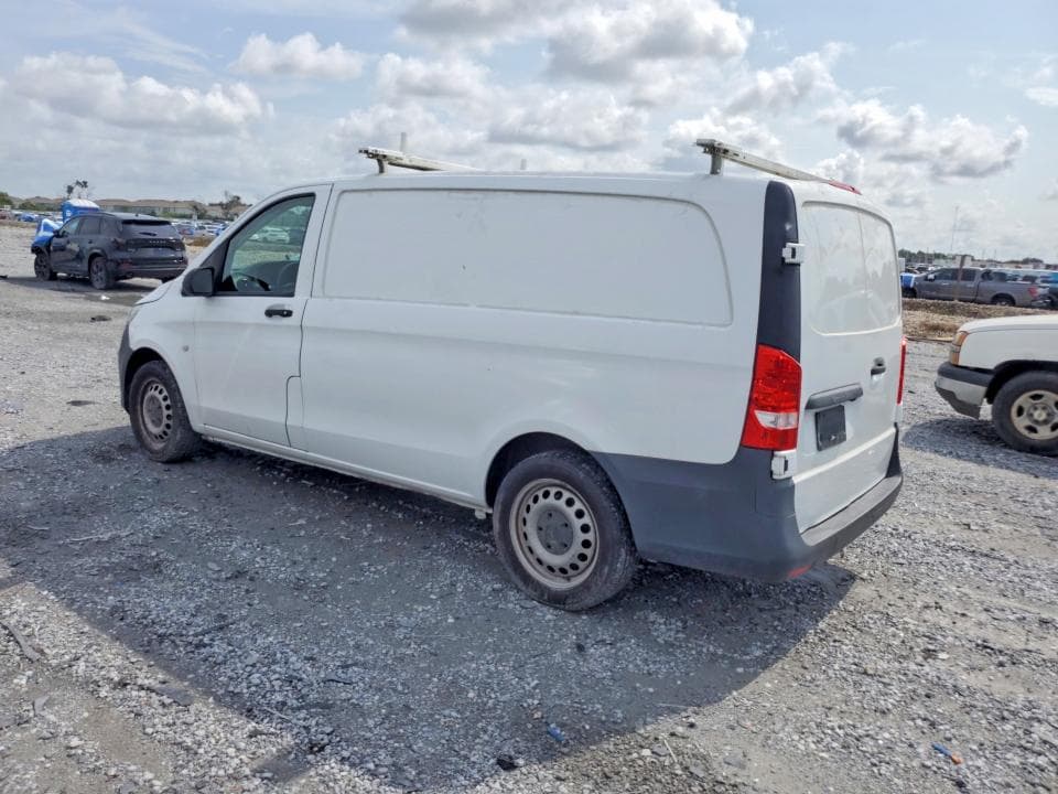 2017 MERCEDES-BENZ METRIS 2
