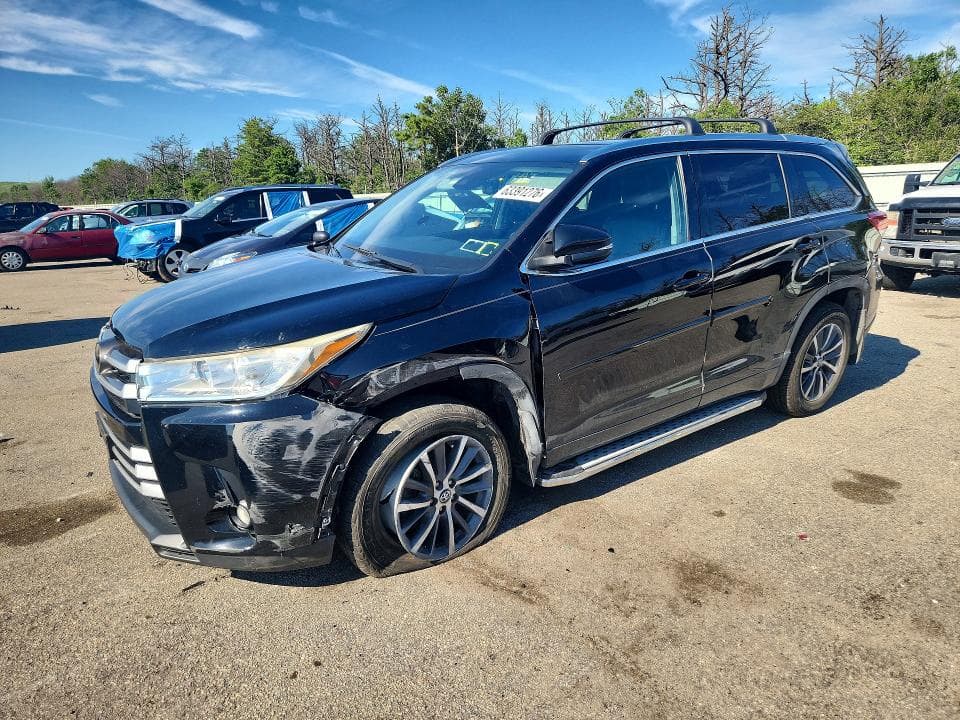 2017 TOYOTA HIGHLANDER XLE - 1