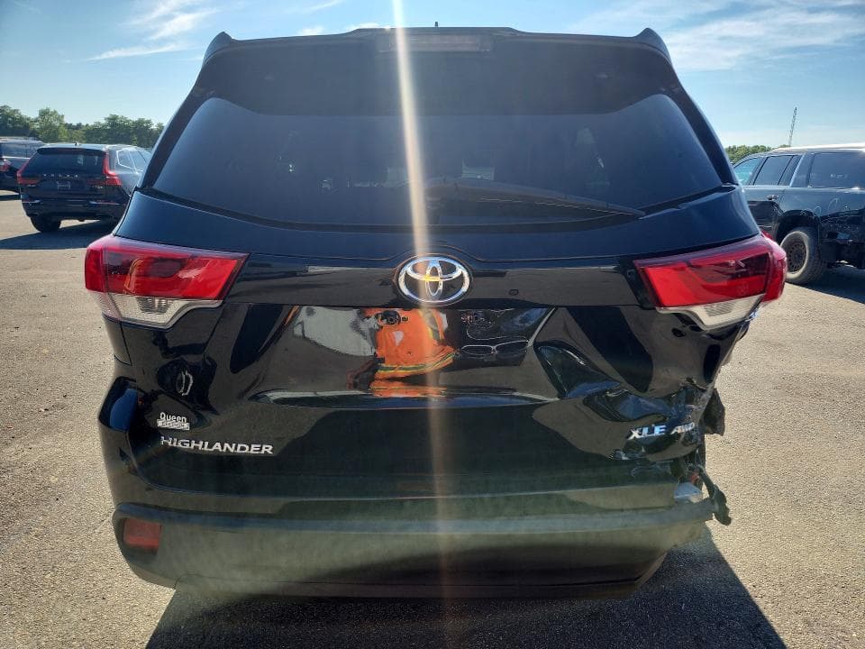 2017 TOYOTA HIGHLANDER XLE 6