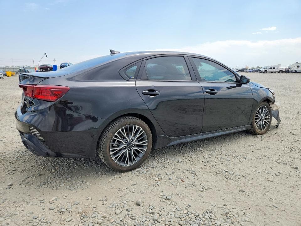 2024 KIA FORTE GT LINE 3