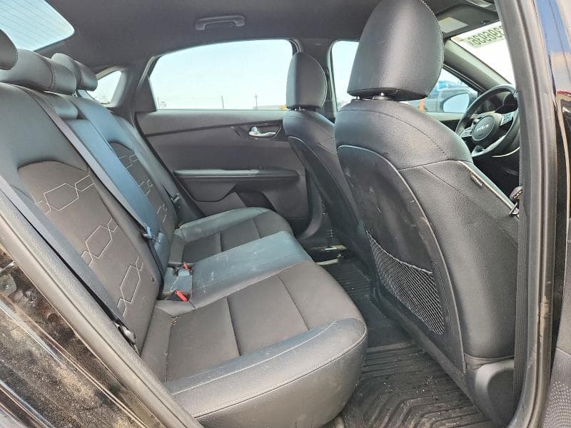 2024 KIA FORTE GT LINE 10