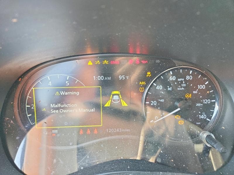 2021 NISSAN KICKS SV 9