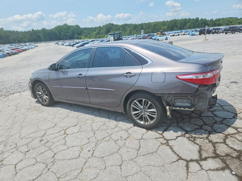 2017 TOYOTA CAMRY SE 2