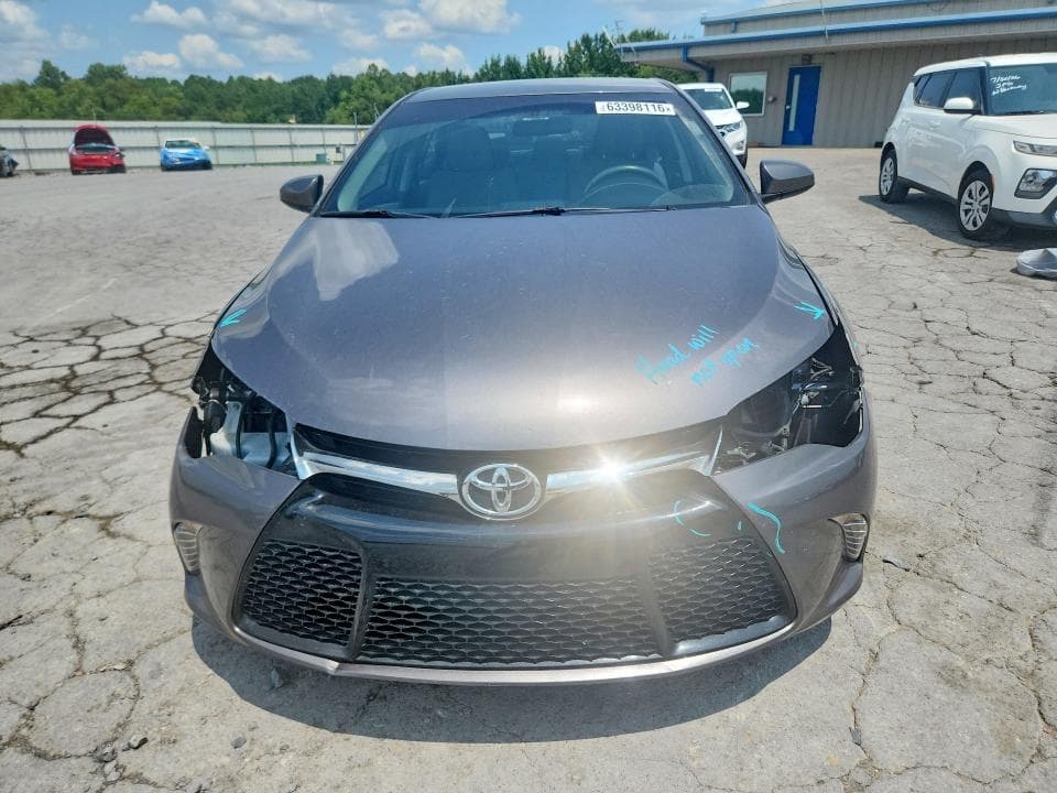 2017 TOYOTA CAMRY SE 5