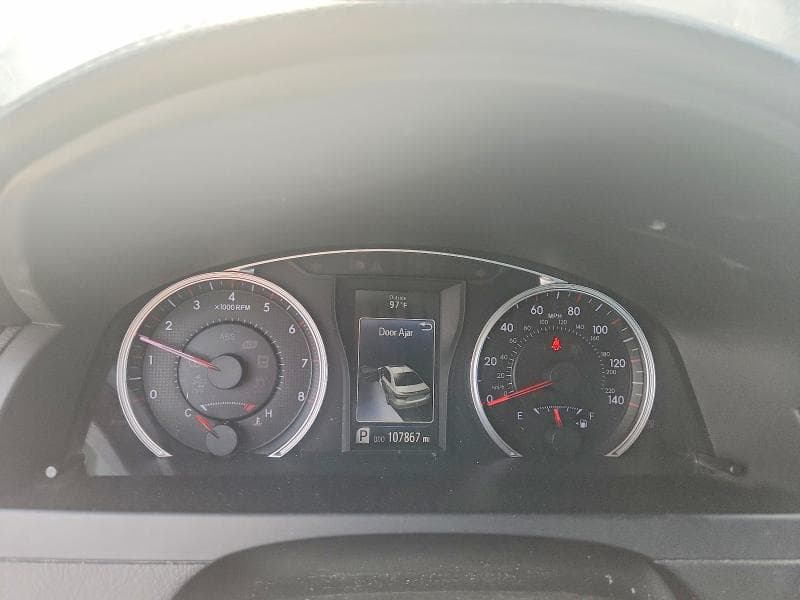 2017 TOYOTA CAMRY SE 9