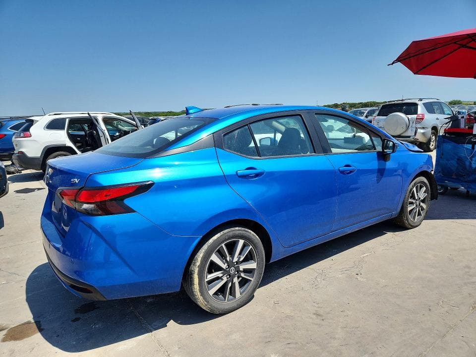 2021 NISSAN VERSA SV 3