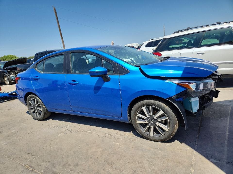 2021 NISSAN VERSA SV 4