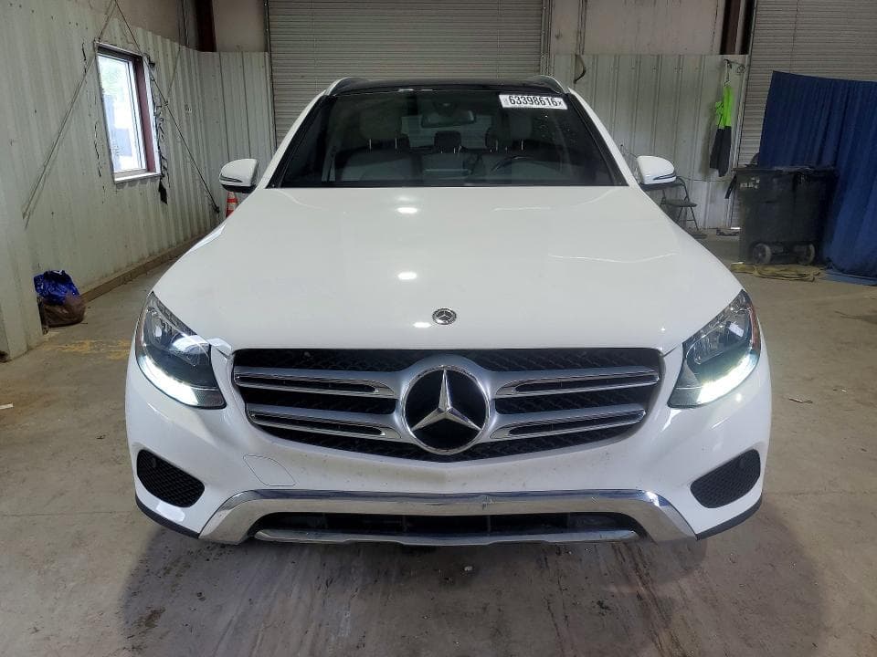 2018 MERCEDES-BENZ GLC 300 4MATIC 5