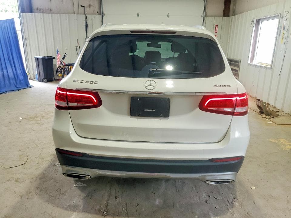 2018 MERCEDES-BENZ GLC 300 4MATIC 6