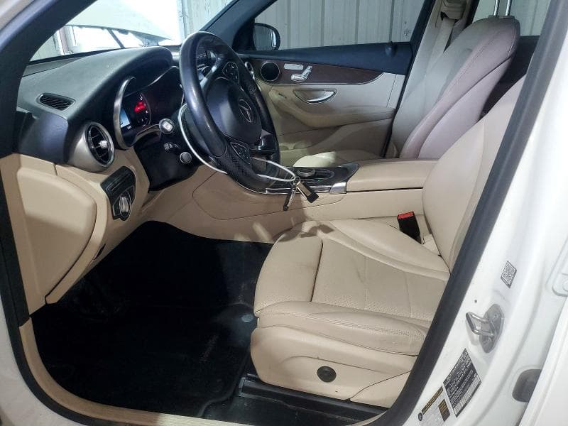2018 MERCEDES-BENZ GLC 300 4MATIC 7