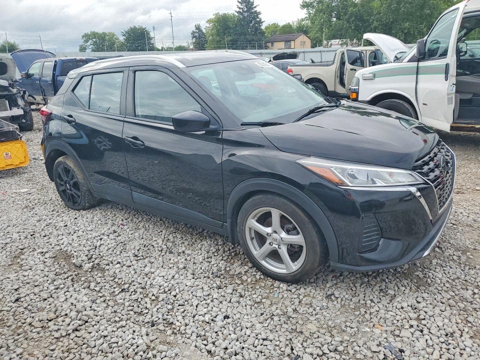 2021 NISSAN KICKS SV 4