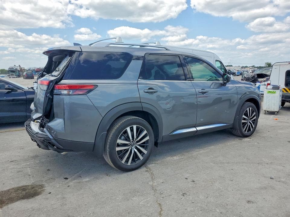 2025 NISSAN PATHFINDER PLATINUM 3