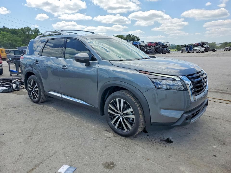 2025 NISSAN PATHFINDER PLATINUM 4