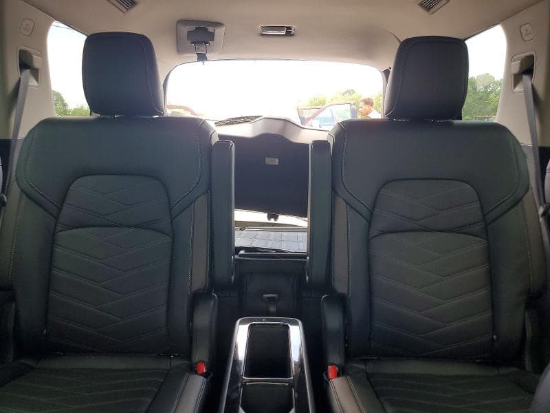 2025 NISSAN PATHFINDER PLATINUM 10
