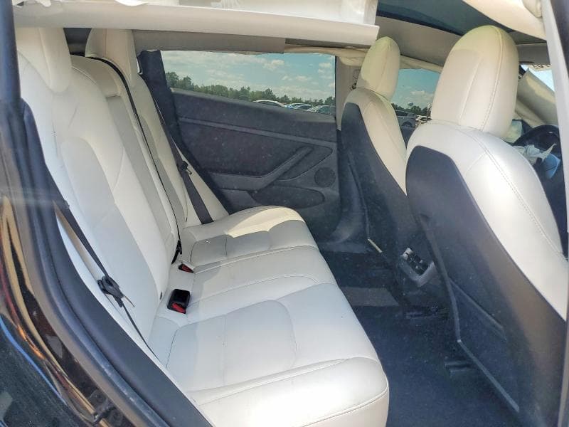 2021 TESLA MODEL 3 10