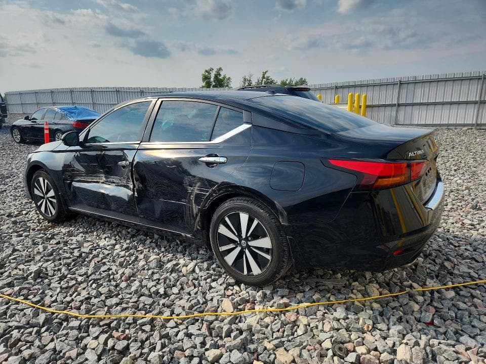 2022 NISSAN ALTIMA SV 2