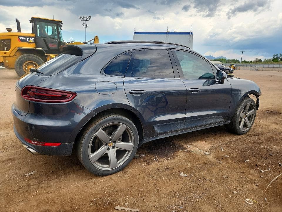 2017 PORSCHE MACAN S 3