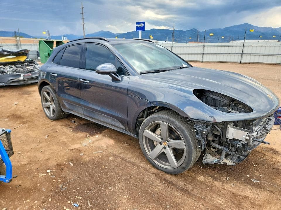 2017 PORSCHE MACAN S 4