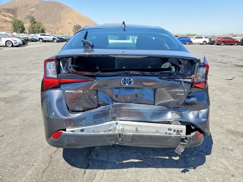 2022 TOYOTA PRIUS XLE 6