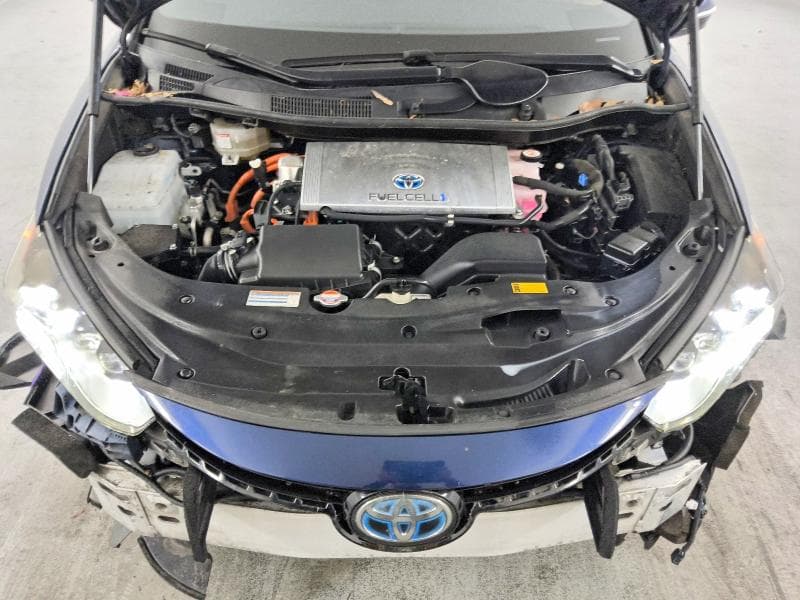 2020 TOYOTA MIRAI BASE 11