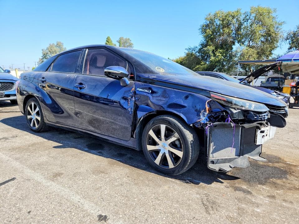 2020 TOYOTA MIRAI BASE 4