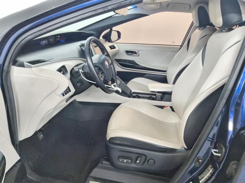 2020 TOYOTA MIRAI BASE 7