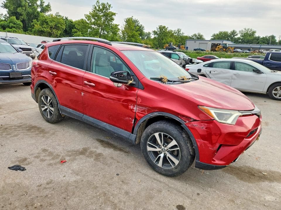 2017 TOYOTA RAV4 XLE 4