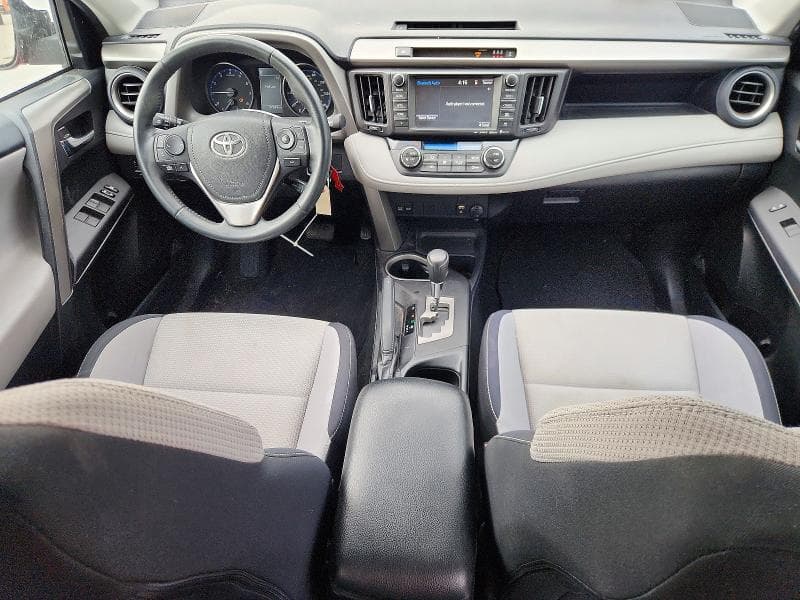 2017 TOYOTA RAV4 XLE 8