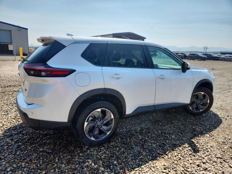 2024 NISSAN ROGUE SV 3