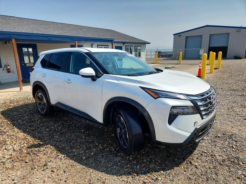 2024 NISSAN ROGUE SV 4