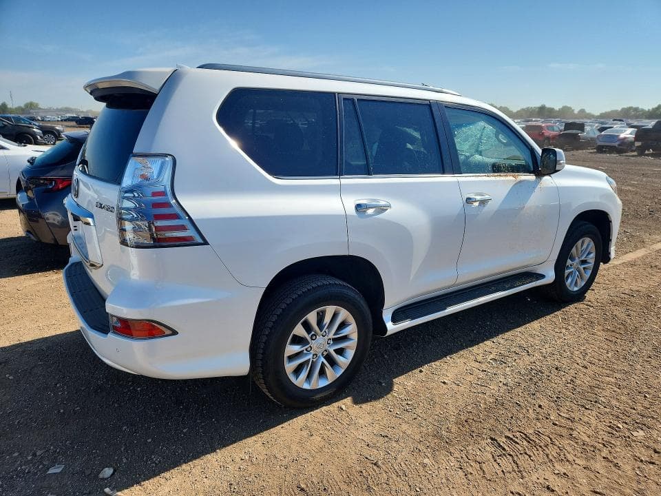 2022 LEXUS GX 460 3