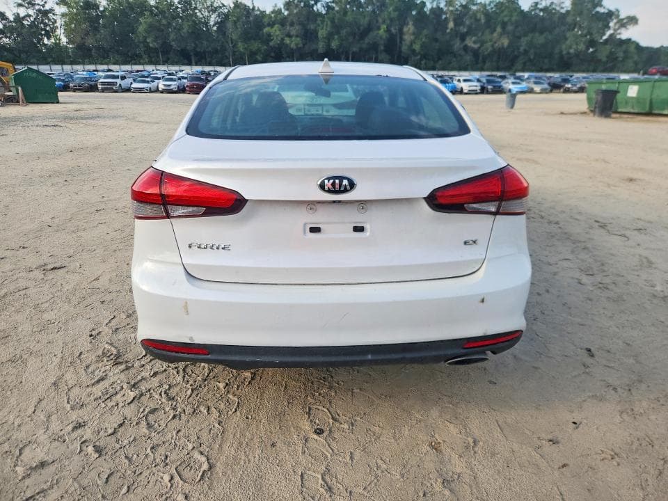 2017 KIA FORTE EX 6