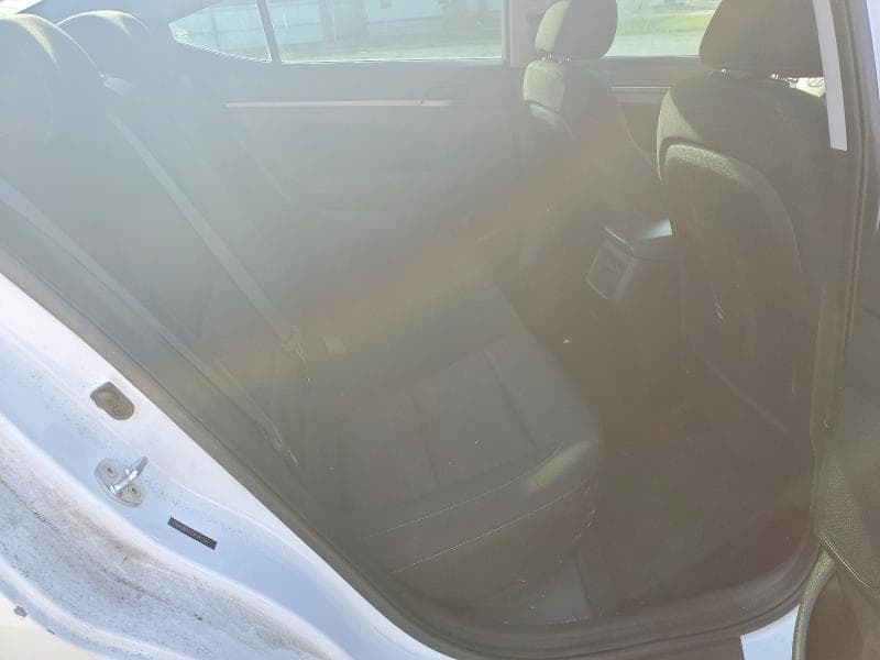 2018 HYUNDAI ELANTRA SEL 10