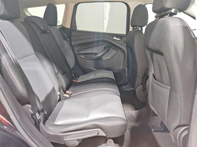 2017 FORD ESCAPE SE 11