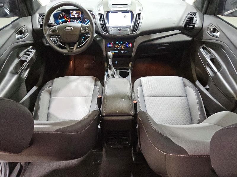 2017 FORD ESCAPE SE 8