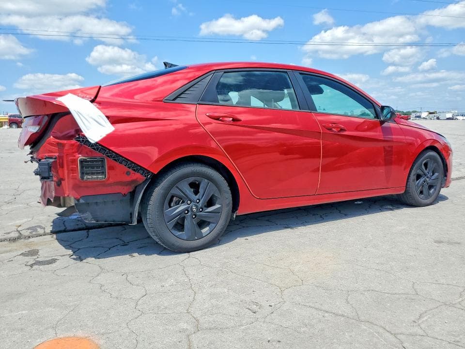 2022 HYUNDAI ELANTRA SEL 3