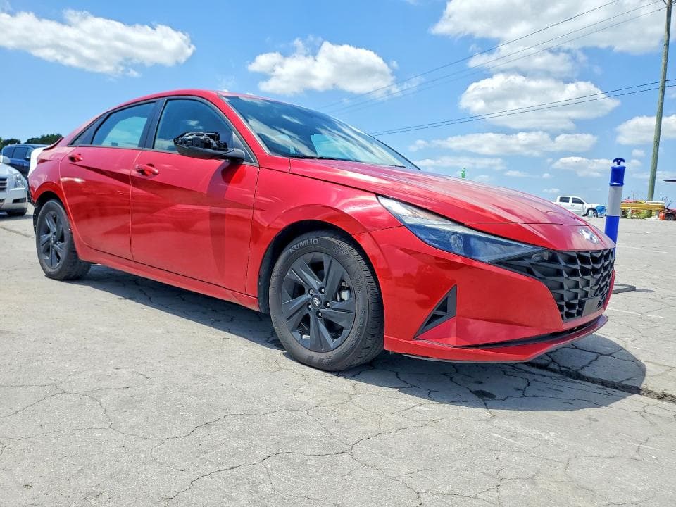 2022 HYUNDAI ELANTRA SEL 4