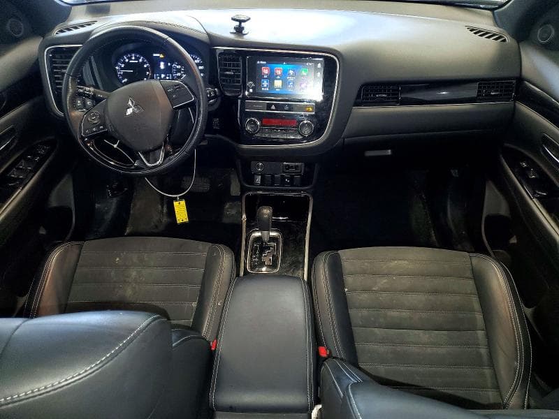 2019 MITSUBISHI OUTLANDER SE 8