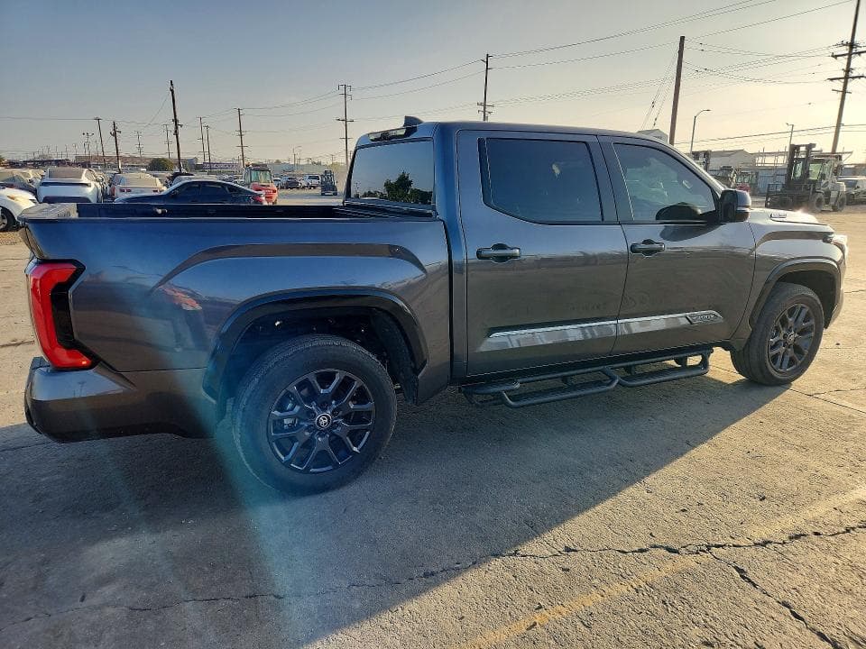 2025 TOYOTA TUNDRA PLATINUM HV 3