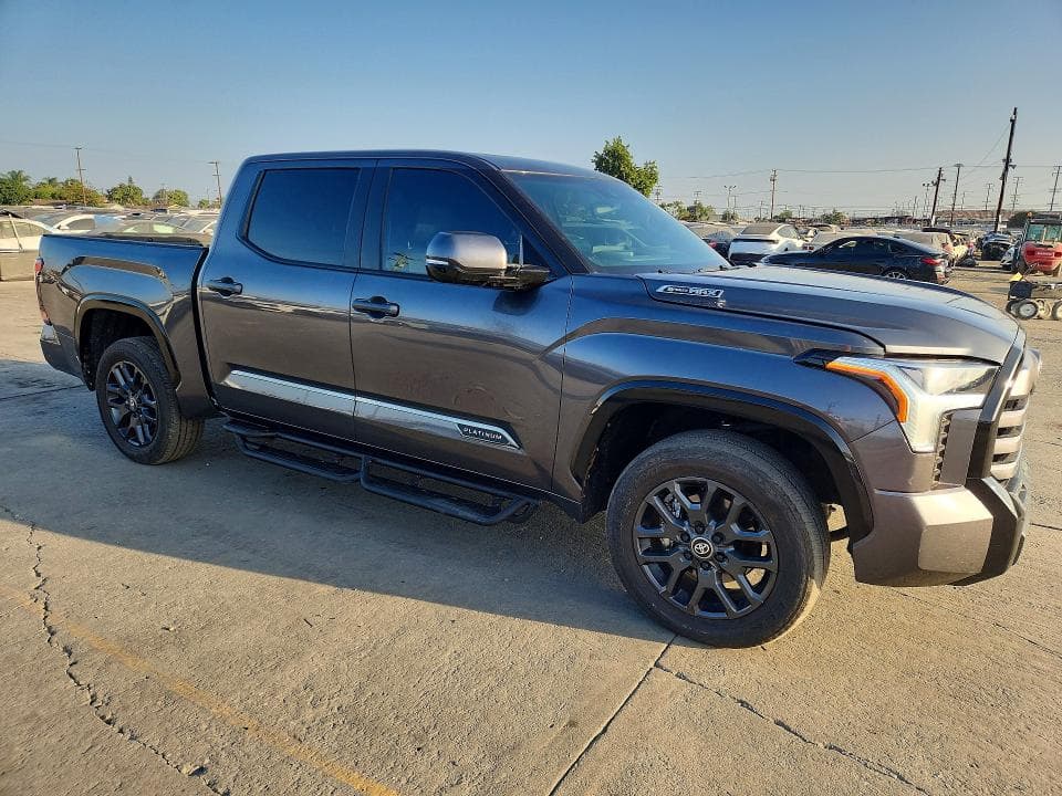2025 TOYOTA TUNDRA PLATINUM HV 4