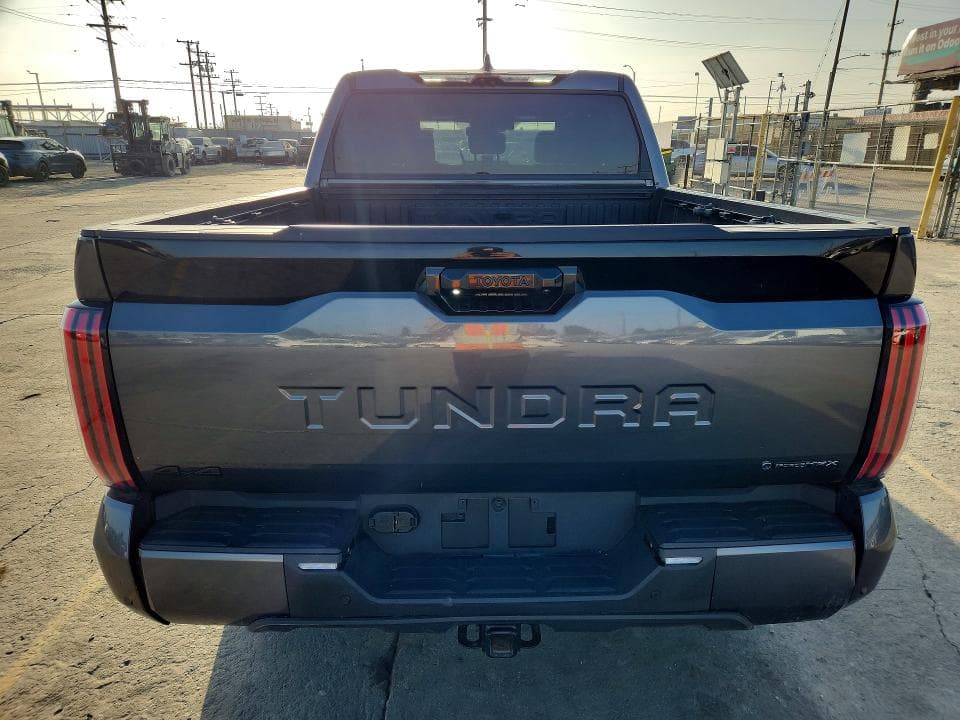 2025 TOYOTA TUNDRA PLATINUM HV 6